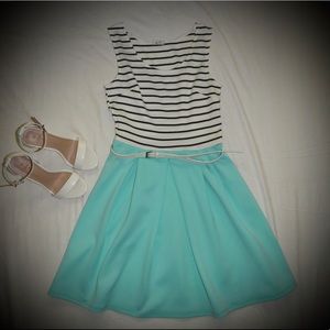 2/$20 Dress bundle!!